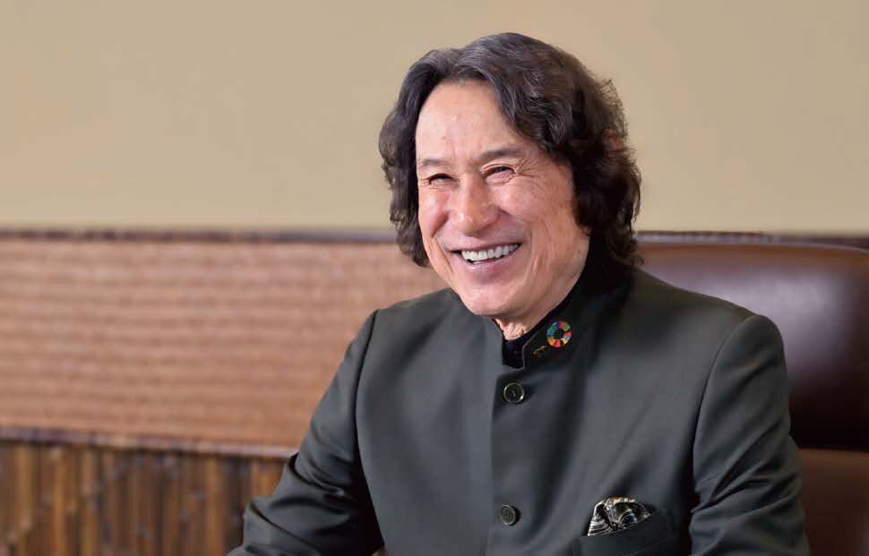 代表取締役会長　兼　取締役会議長　襟川 陽一